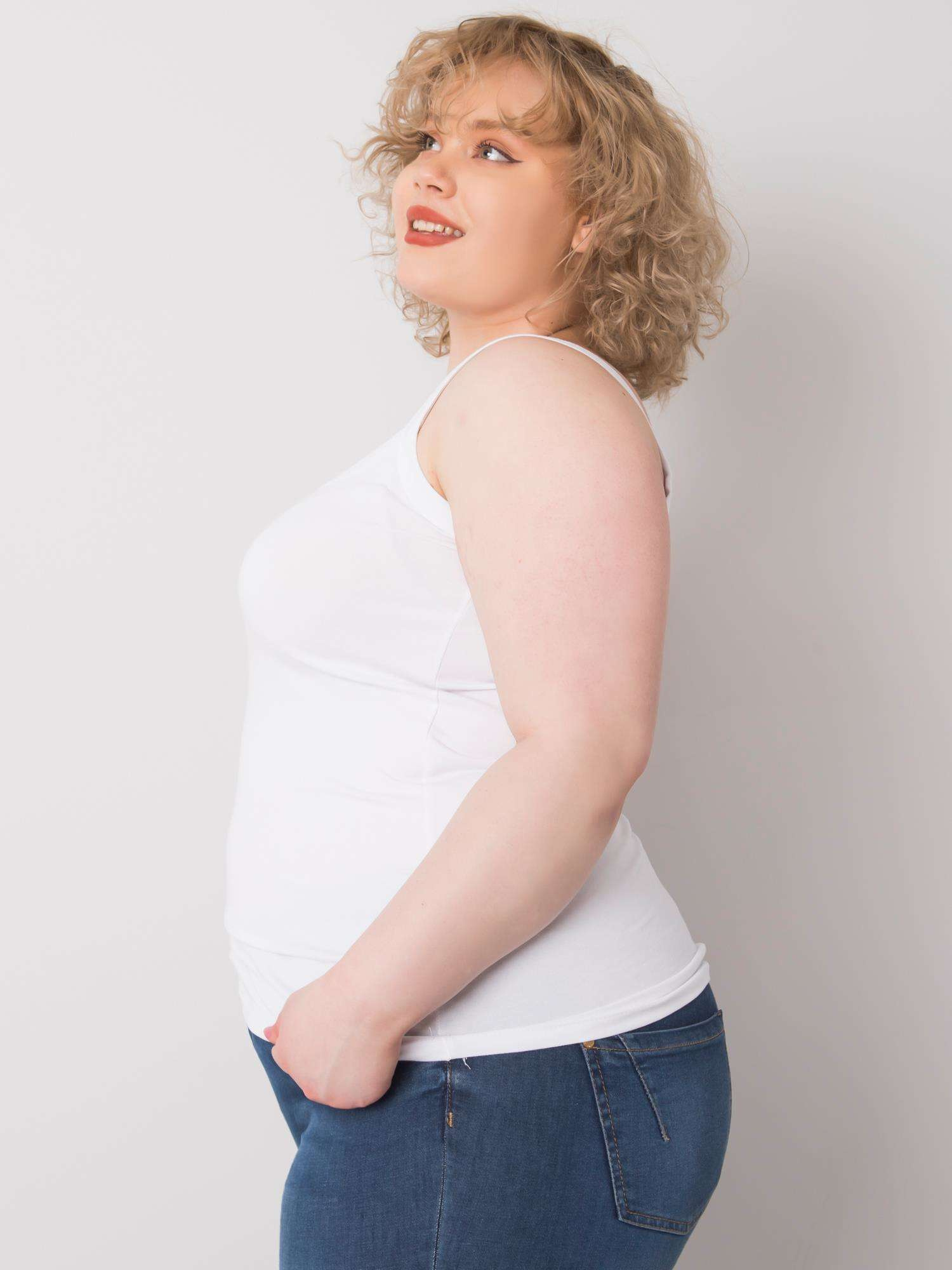 Beli top plus size bombažni Scarlette.