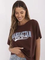 Brązowy damski t-shirt oversize z napisem