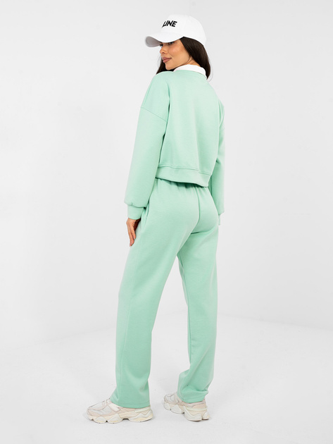Pastelowy zielony dresowy komplet z krótką bluzą