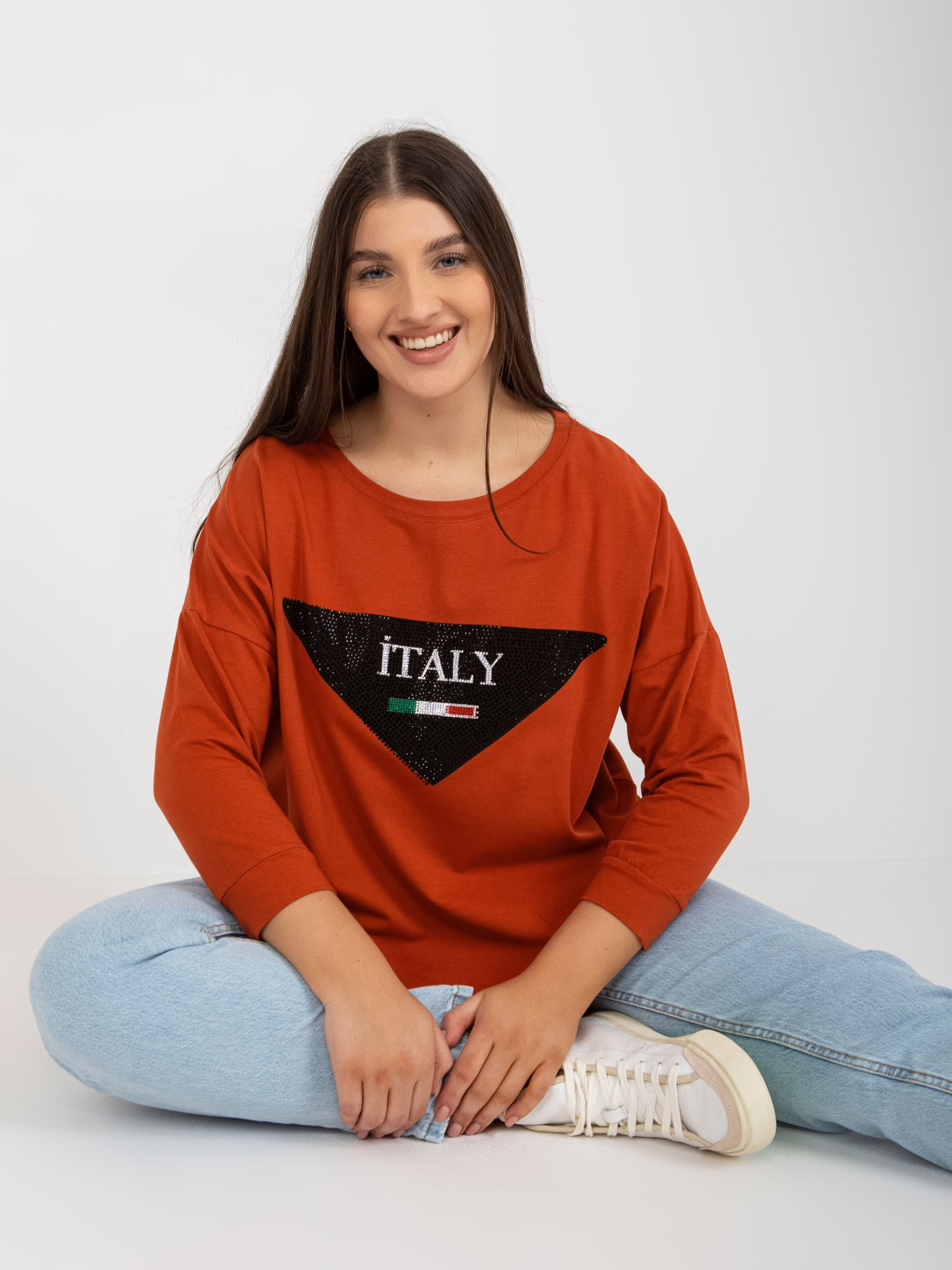 Ceglasta bluzka plus size z aplikacjami