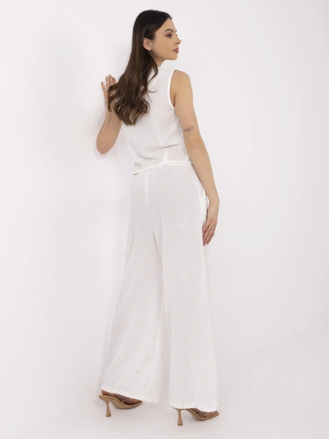 Biały letni komplet damski z szerokimi spodniami