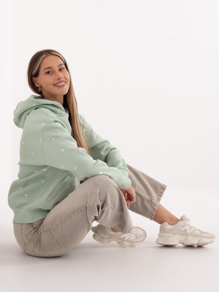 Pistacjowa dresowa bluza w serduszka 
