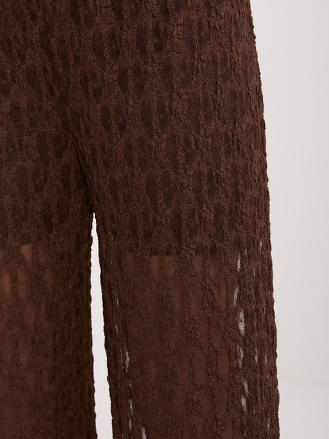 Brązowe szerokie spodnie z koronki