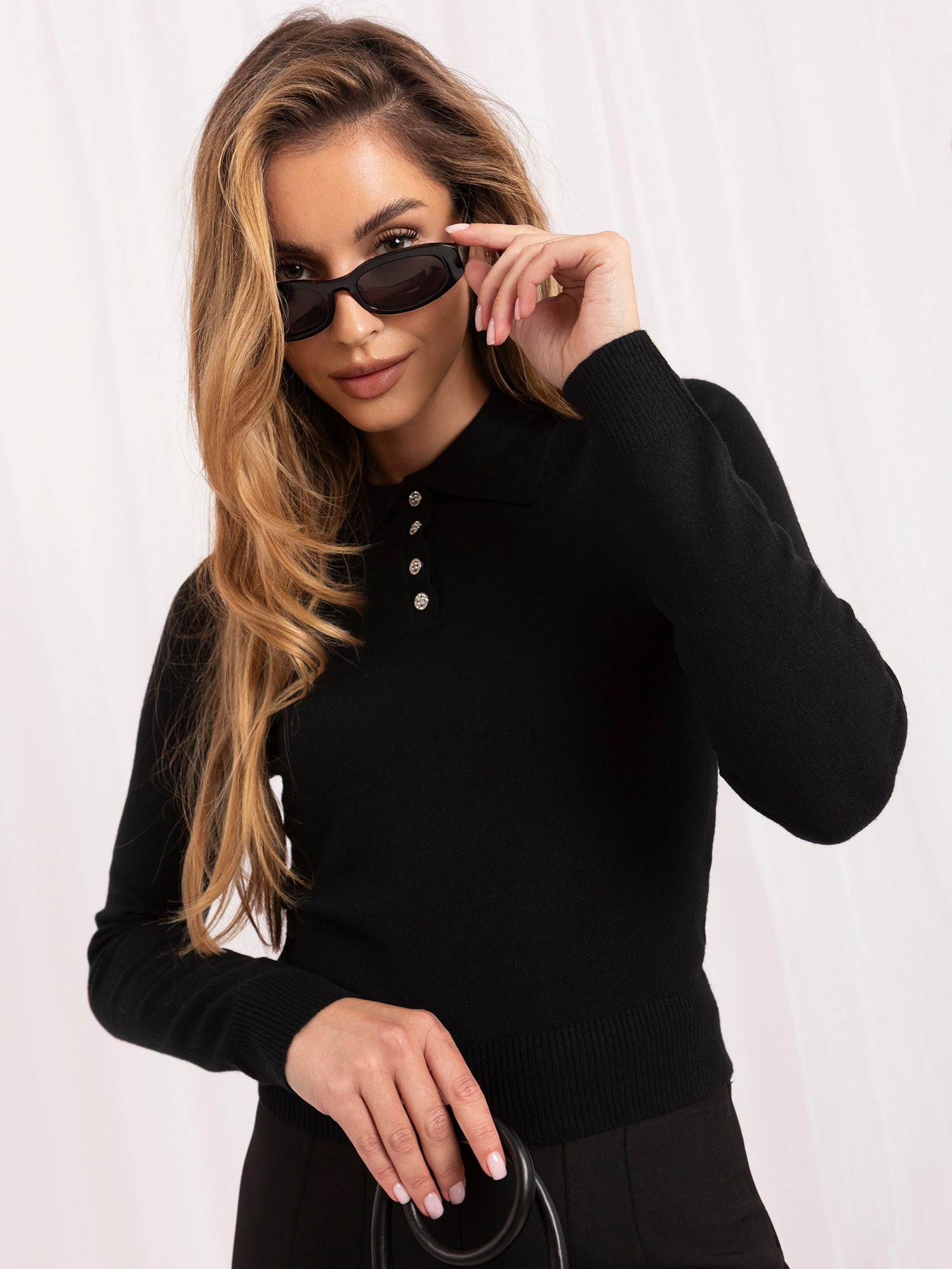 Sweter czarny