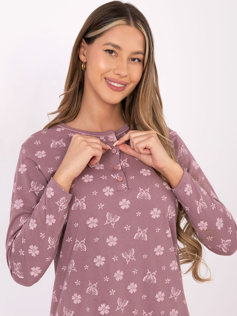 Brudnoróżowa nocna koszula z guzikami przy dekolcie