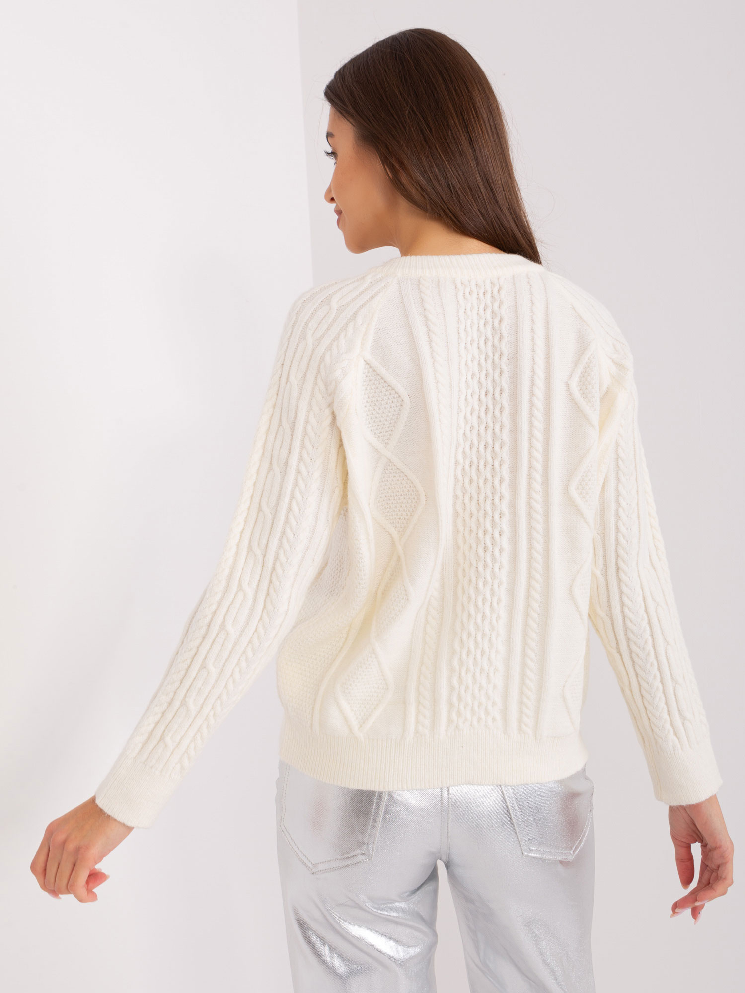 Ecru damski sweter rozpinany z dzianiny