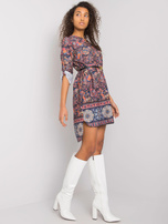 Granatowa wzorzysta sukienka z paskiem Moara