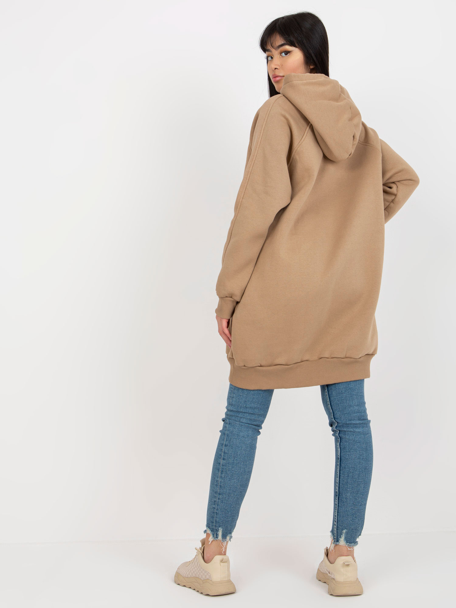 Ciemnobeżowa długa dresowa bluza basic z kapturem
