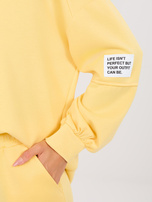 Żółty dresowy komplet z bluzą bez kaptura