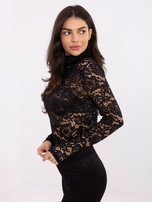 Czarna dopasowana bluzka z koronki