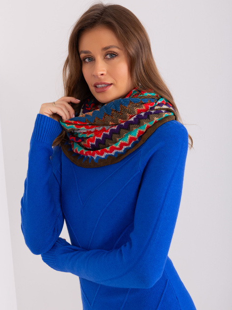 Hurtownia Brązowy komin dzianinowy we wzory