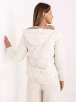 Ecru puchowa kurtka z pikowaniem