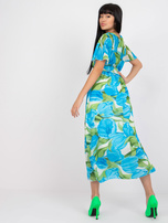 Blau-grüne Wickelkleid mit Prints und kurzen Ärmeln.