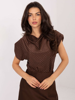 Czekoladowa elegancka bluzka z lejącym dekoltem