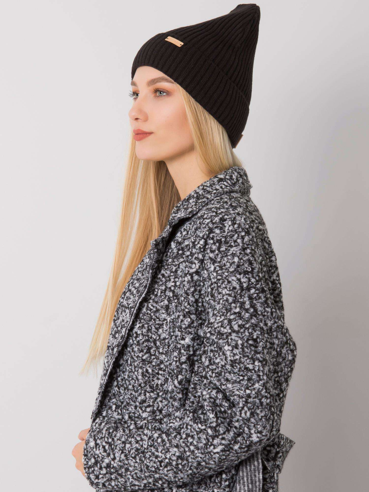 Women's black knitted hat RUE PARIS