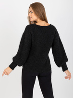 Hurtownia Czarny fluffy sweter klasyczny z wełną OCH BELLA 