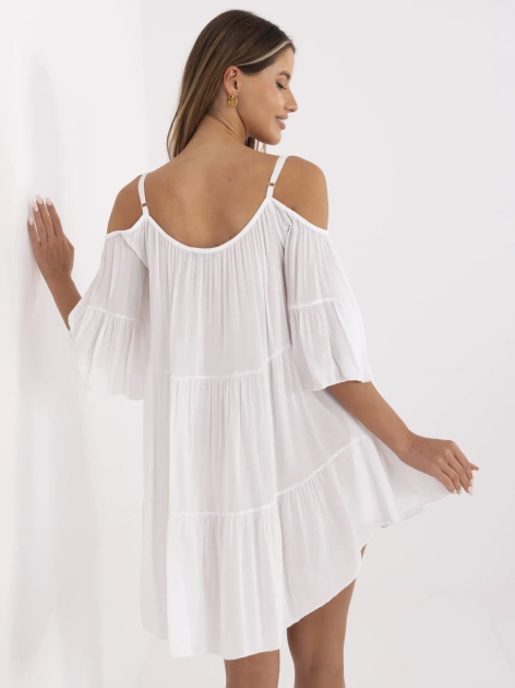Biała sukienka z odkrytymi ramionami Veronique OCH BELLA