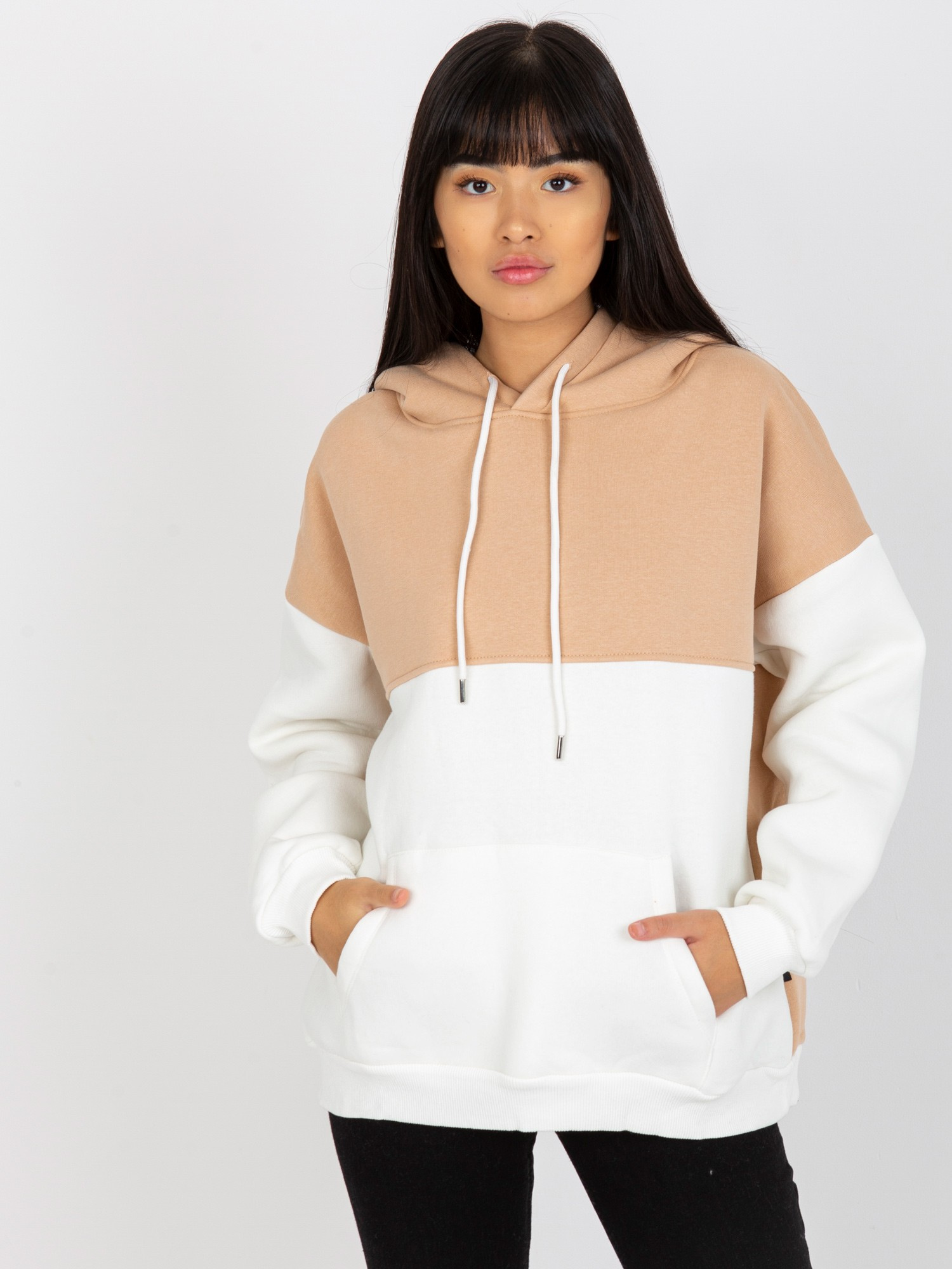 Beżowo-ecru dresowa bluza basic z kapturem RUE PARIS