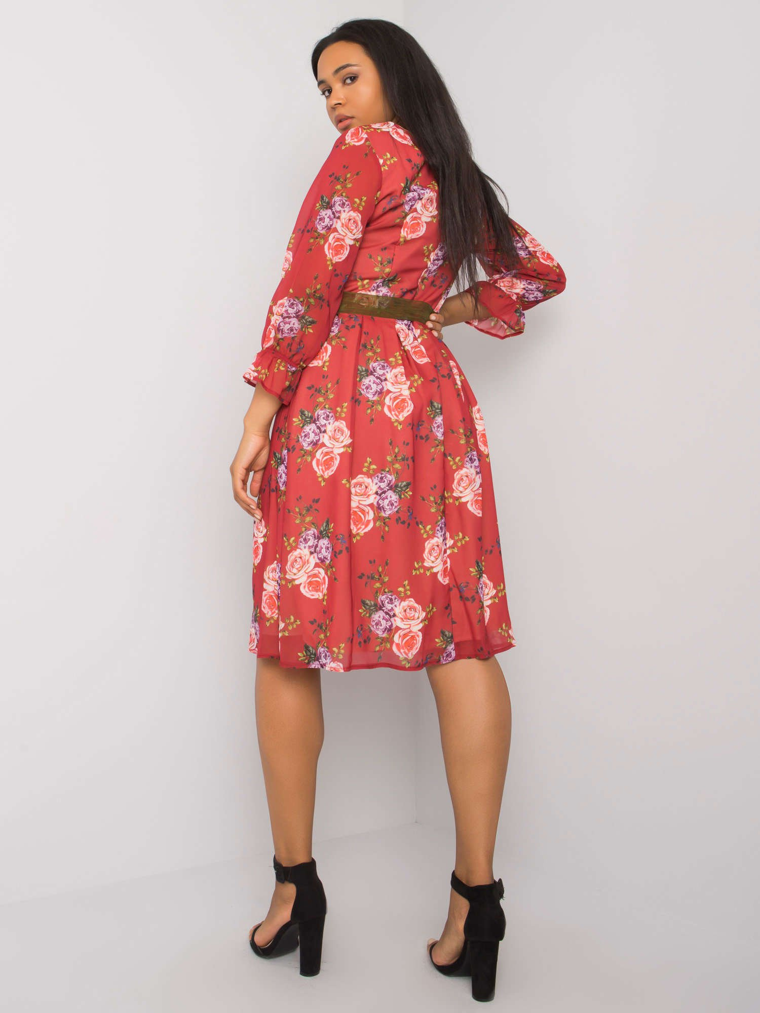Bordeauxfarbenes Plus-Size-Kleid mit Blumen Bianna.