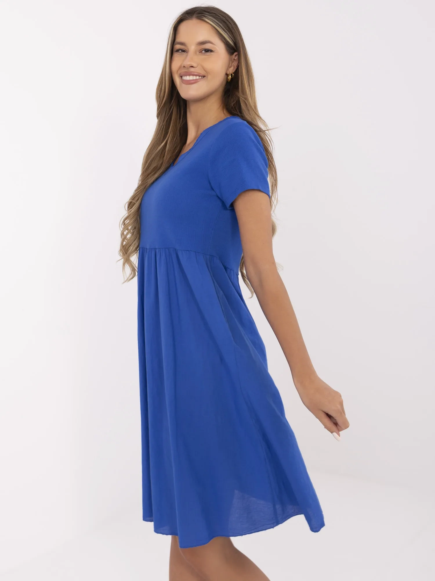 Dark blue dress with short sleeves.