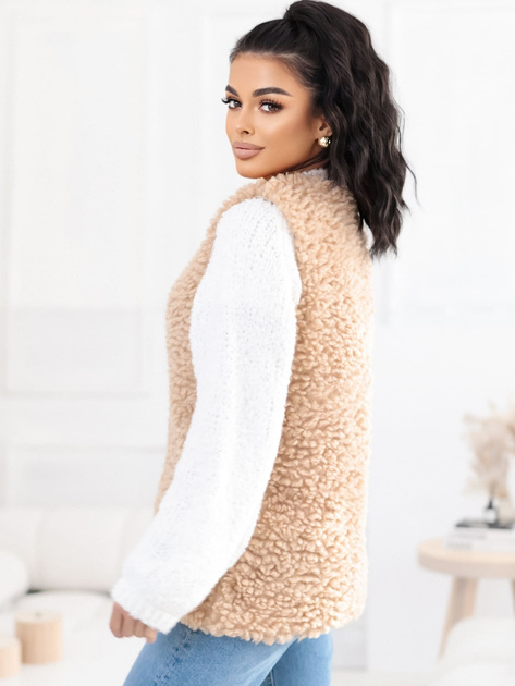 Beżowa kamizelka baranek z zapięciem na haftki