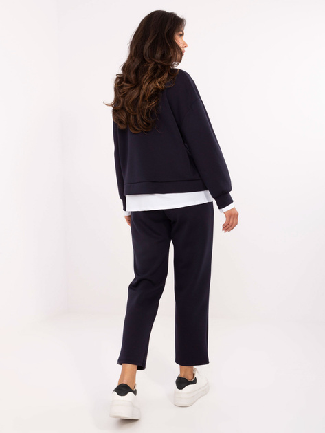 Granatowy przyjemny w dotyku komplet damski