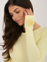 Jasnożółta prążkowana bluzka z dziurami na kciuki RUE PARIS 