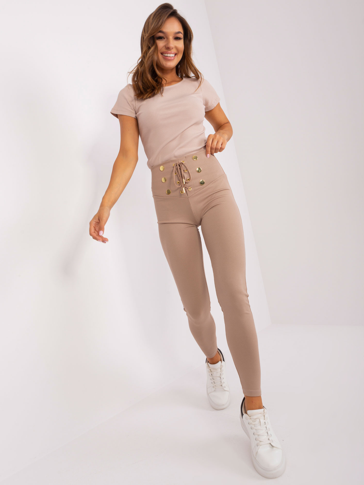 Hurt Beige leggings for everyday with buttons OCH BELLA