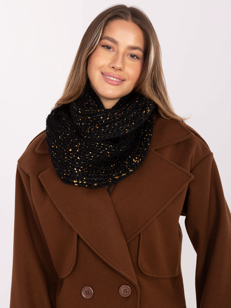 Czarny komin ze złotym nadrukiem