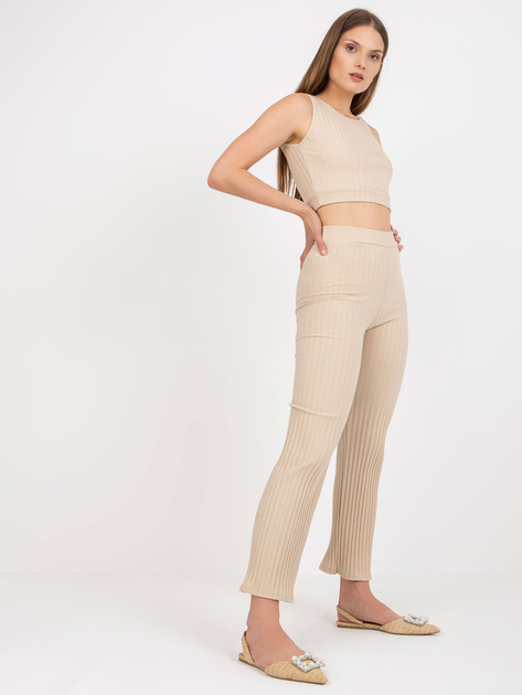 Beżowy dwuczęściowy komplet casualowy w prążki