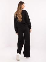 Czarny dresowy komplet z szerokimi spodniami 