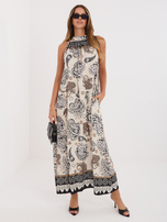 Czarna trapezowa sukienka we wzory