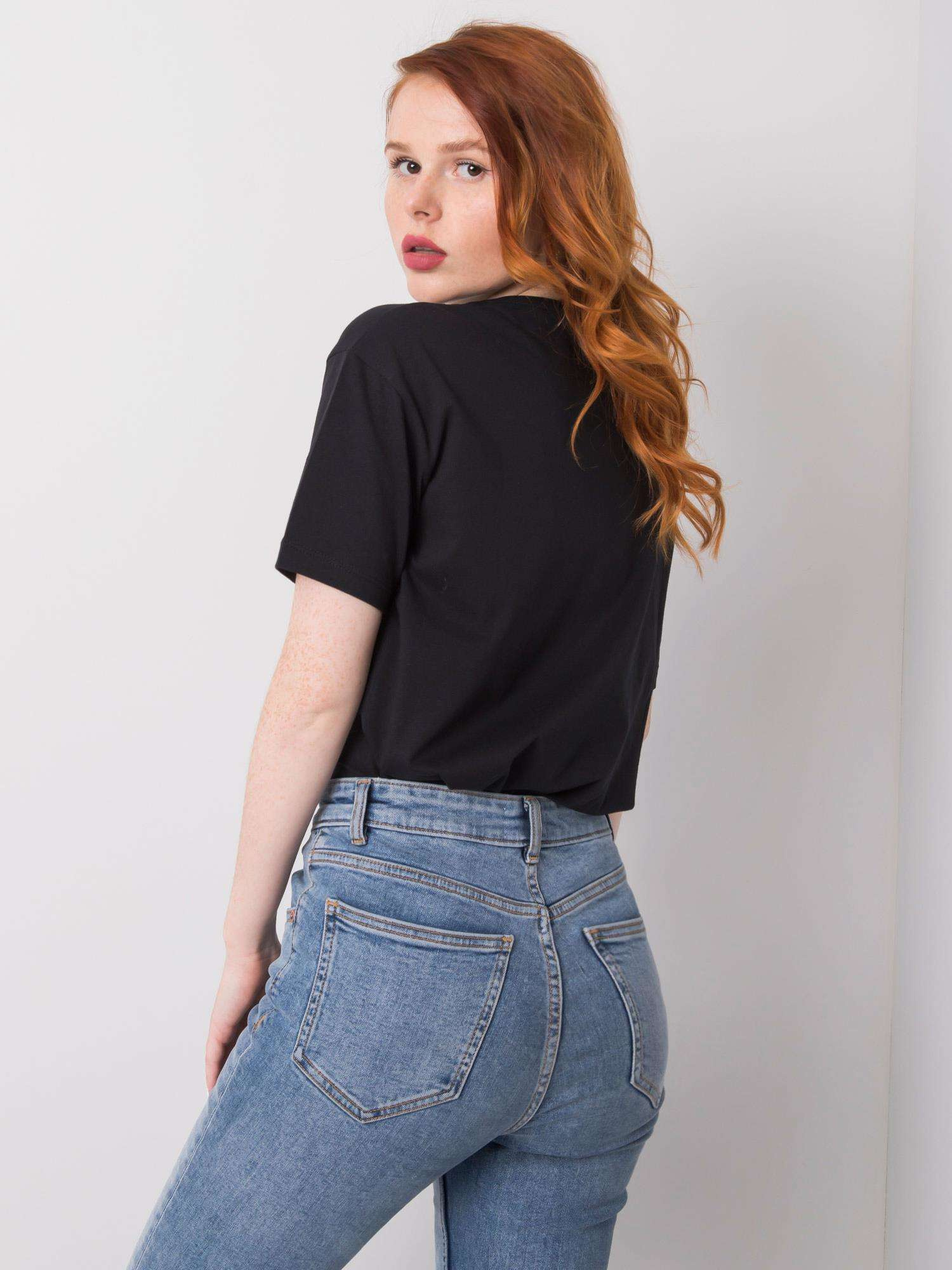 Czarny t-shirt z aplikacjami Sierra