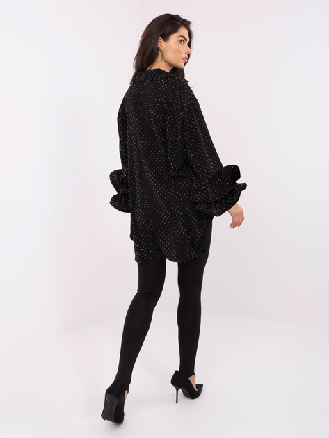 Czarna długa koszula z rozkloszowanymi rękawami