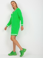 Hurt Fluo zielona  mini sukienka dzianinowa z dekoltem V RUE PARIS 