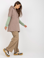 Hurtownia Ciemnobeżowa damska bluza basic z kapturem RUE PARIS 