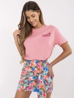 Różowy damski t-shirt z napisami SUBLEVEL