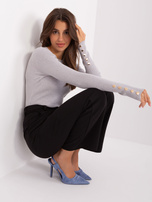 Hurt Szary sweter klasyczny z guzikami przy rękawach