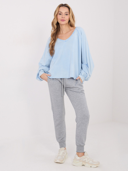 Jasnoniebieska bawełniana bluzka z dekoltem V