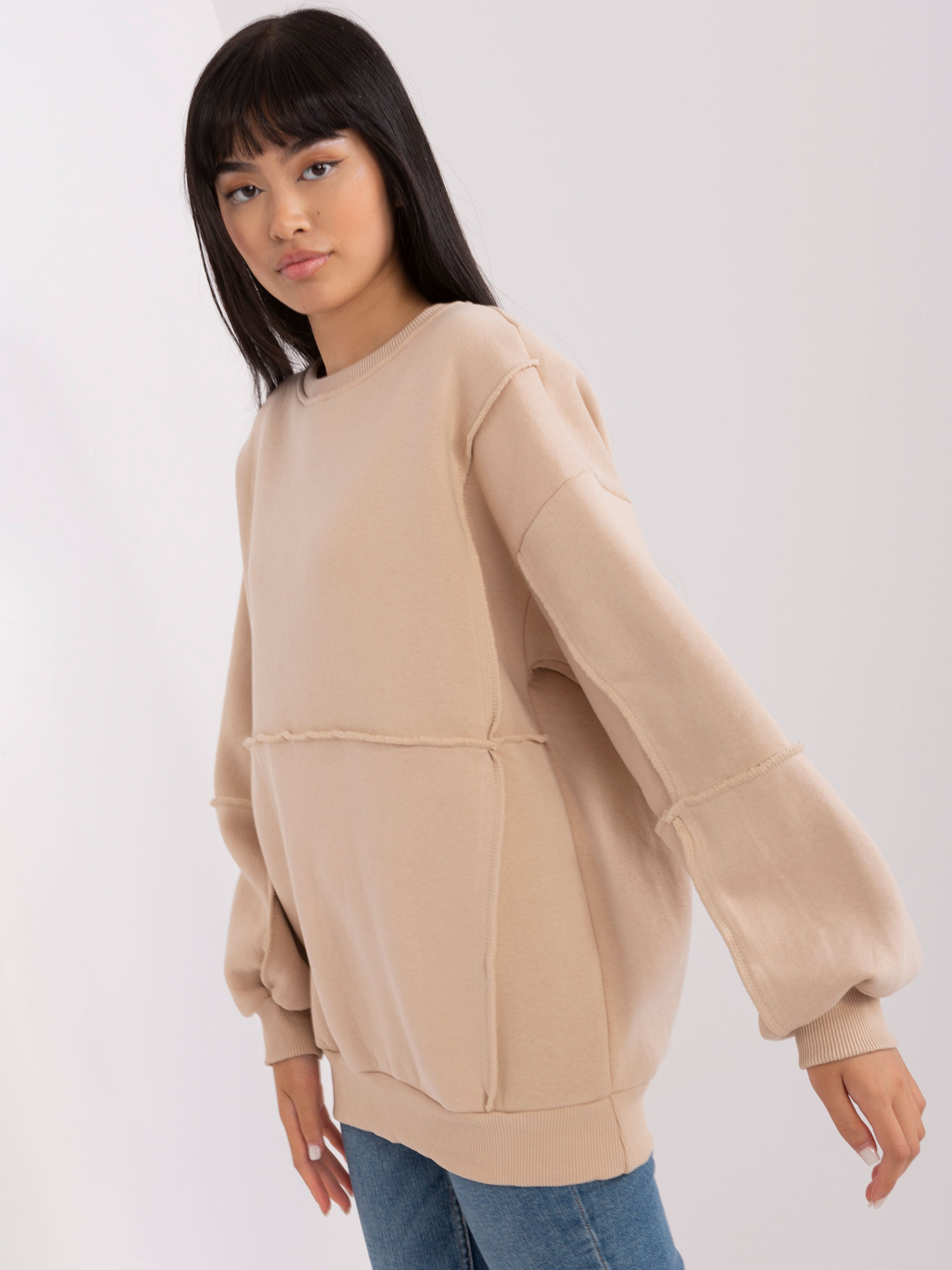 Hurtownia Beżowa bluza oversize bez kaptura