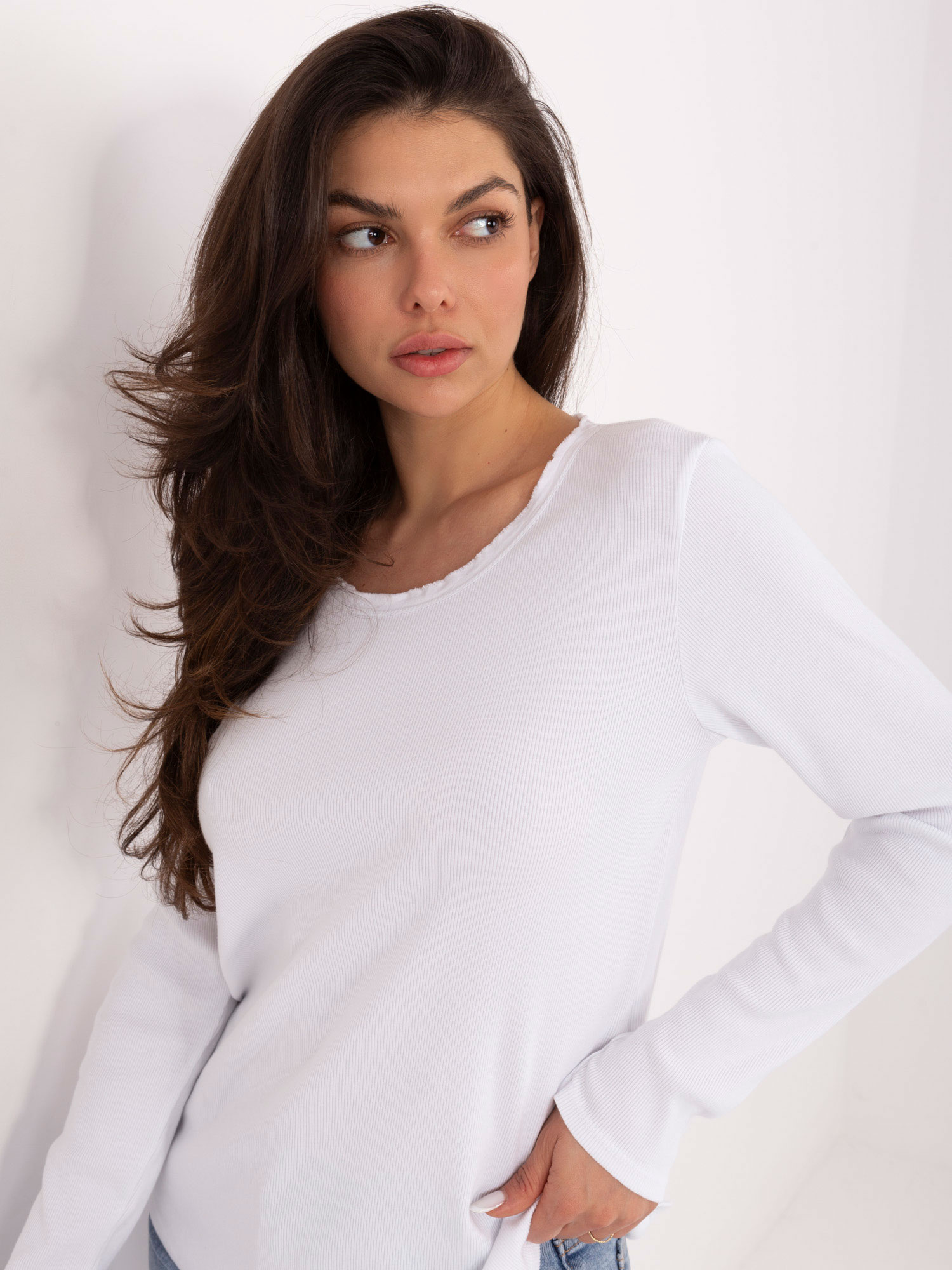Biała damska bluzka longsleeve w prążek