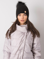 Czarna ocieplana czapka damska z pomponem