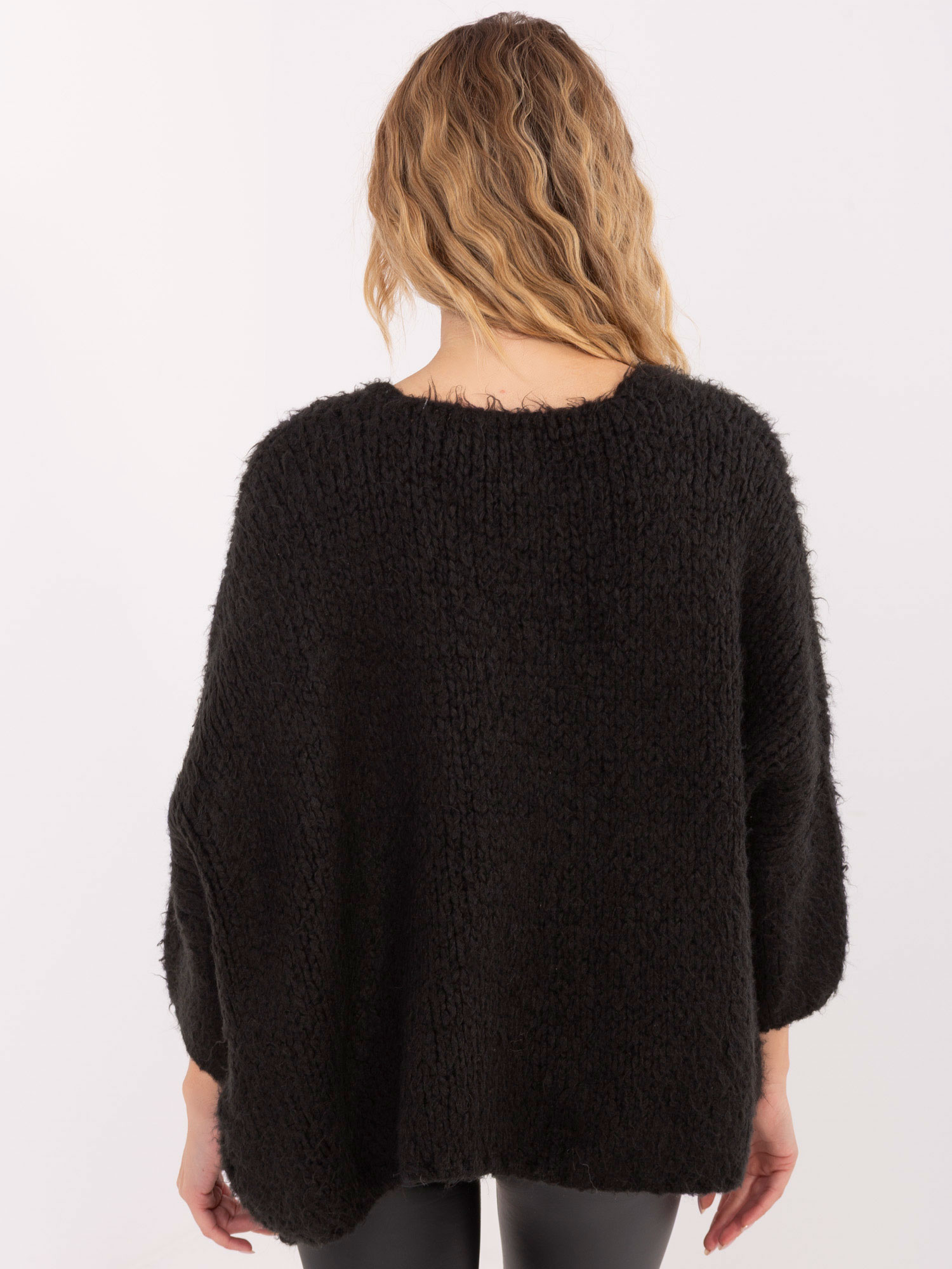 Sweter czarny