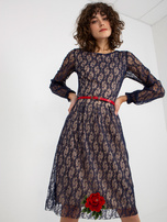 Hurt Granatowa koronkowa sukienka koktajlowa z naszywkami