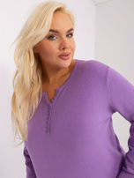 Hurt Fioletowy sweter plus size z guzikami przy dekolcie
