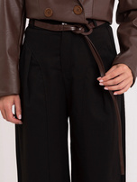 Černé dámské kalhoty culotte s prošíváním.