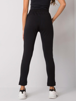 Czarne spodnie dresowe z napisami Peyton