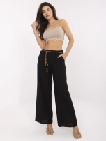 Black summer pants with a linen blend.