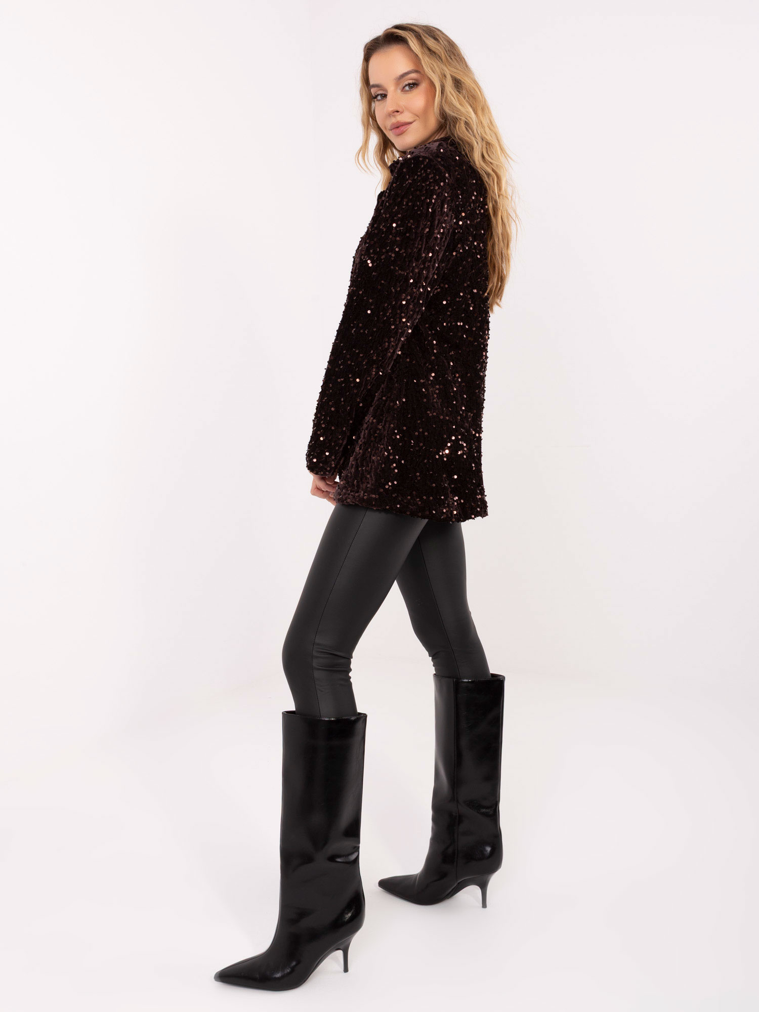 Dark brown sequined blazer with a button closure RUE PARIS.