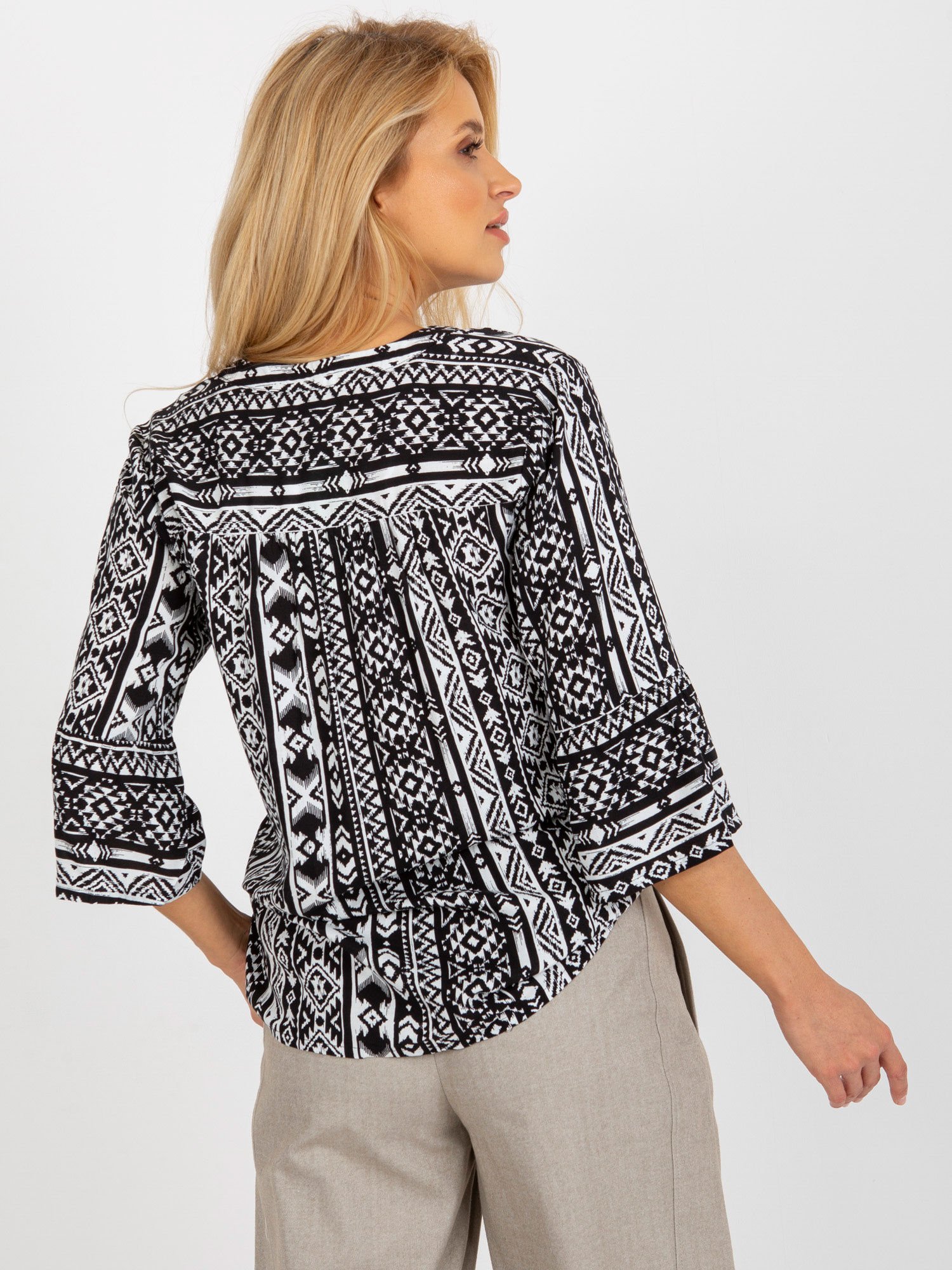 Hurt Schwarze Boho-Bluse mit Print aus Viskose SUBLEVEL.